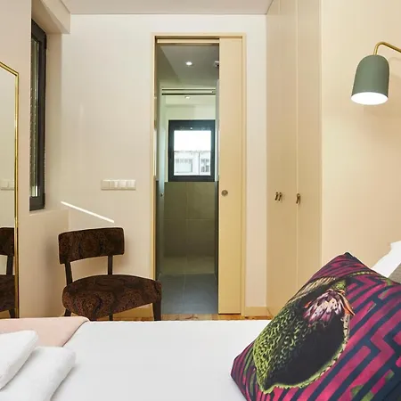 Chillhouse_porto - Praca Da Republica Oporto