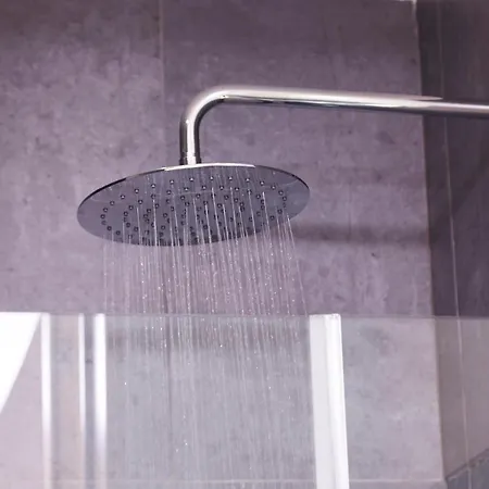 Chillhouse_porto - Praca Da Republica * ポルト