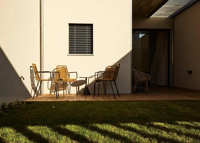 Chillhouse_porto - Praca Da Republica * بورتو