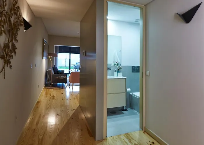 Chillhouse_porto - Praca Da Republica * Oporto